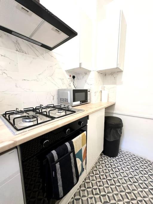 Quirky 3 Bedroom Flat In Shoreditch London Exteriör bild