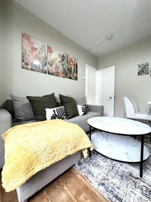 Quirky 3 Bedroom Flat In Shoreditch London Exteriör bild